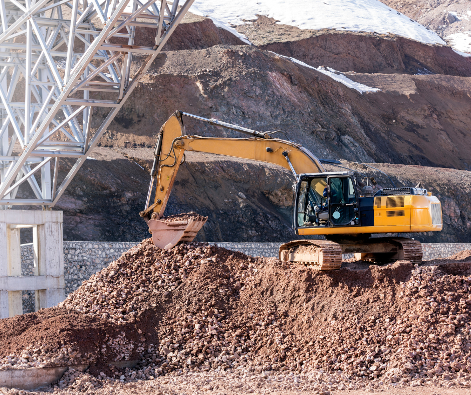 Excavadora trabajando en movimientos de tierra